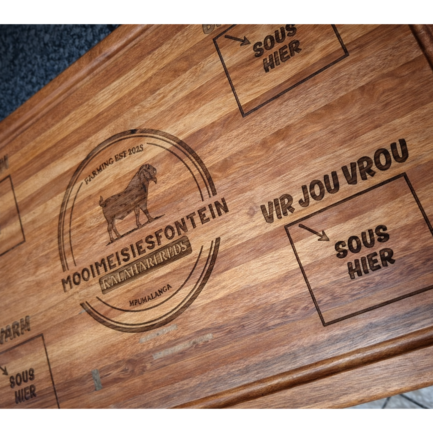 Mooimeisiesfontein Braai Plank – Engraved