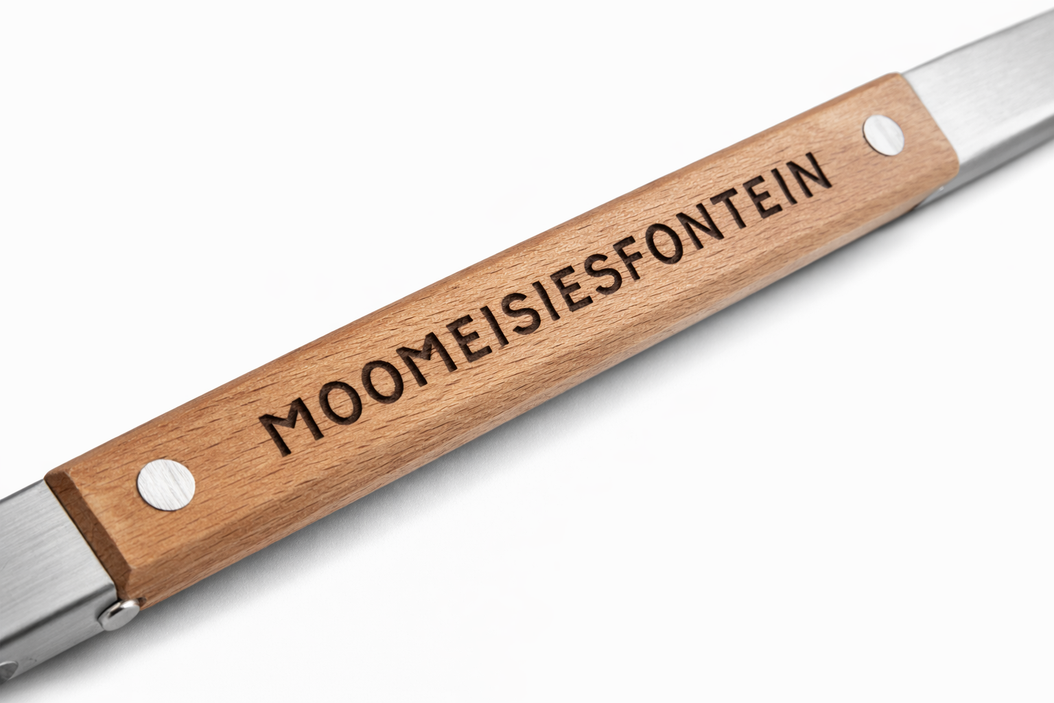 Mooimeisiesfontein Engraved Braai Tong – Click Twice Edition